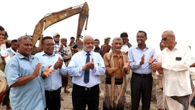 The Governor of Al Hudaydah inaugurates the reopening of the Abu Zahr tourist bay in Al Khawkhah.