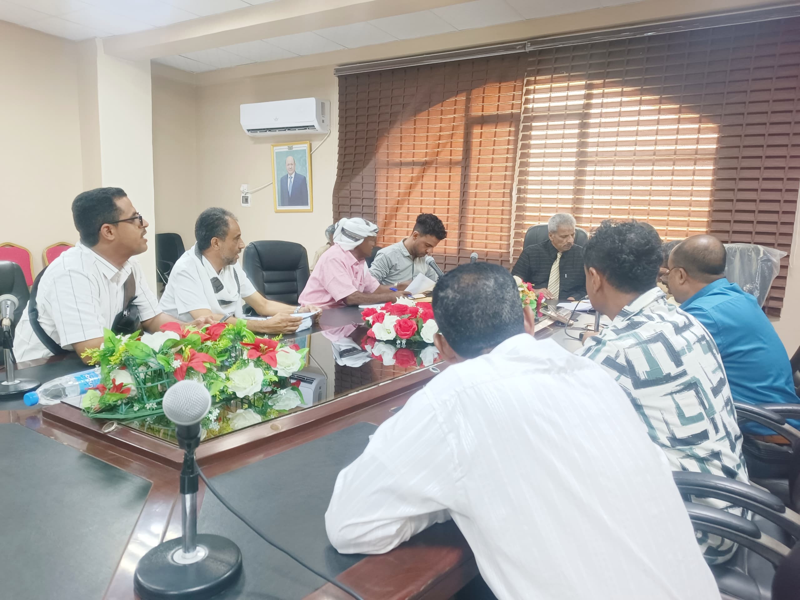 The Governor of Lahij chaired two meetings to discuss the amusement park tender and the Qamdan Festival.