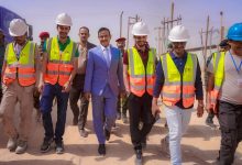 The Governor of Shabwa inspects progress on the solar energy project.