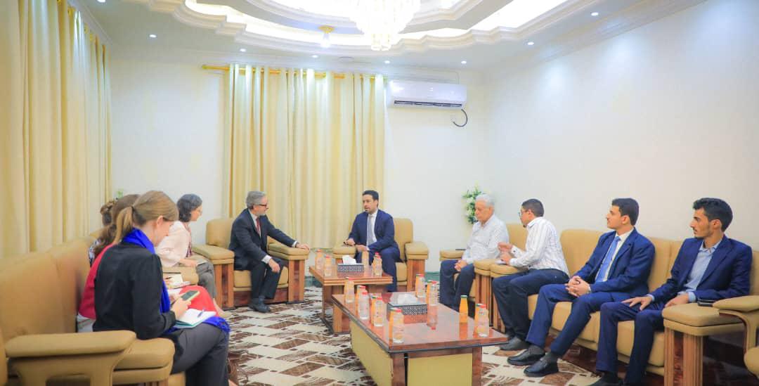 The Head of the Consultation and Reconciliation Authority meets with the Head of the European Union Mission.