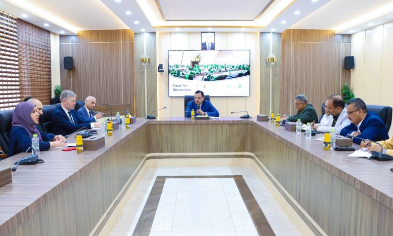 The Minister of Agriculture, Irrigation, and Fisheries discusses preparations for launching agriculture, irrigation, and food security projects with a World Bank delegation.