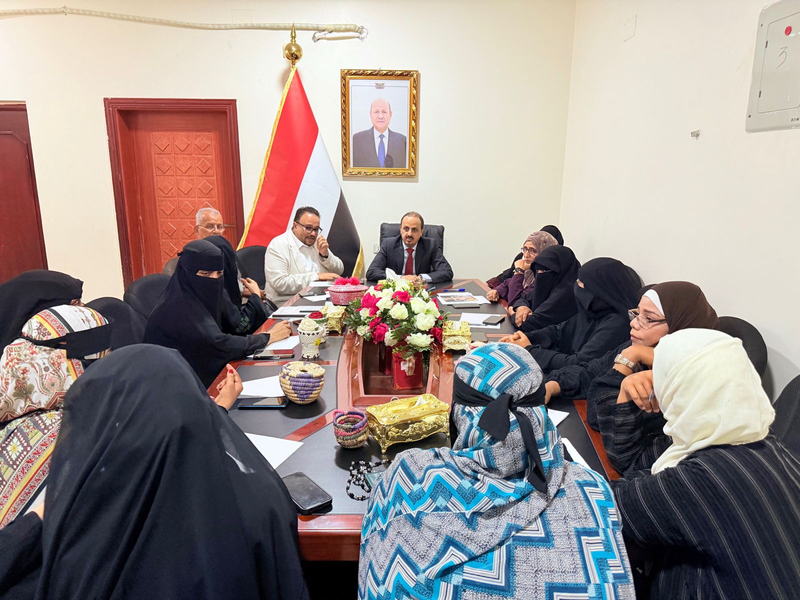 The Minister of Information, Culture, and Tourism meets with women's craft associations, pledging support for traditional crafts and industries.