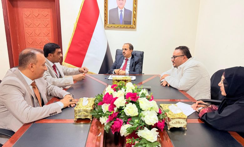 The Minister of Information discusses preparations for the upcoming tourism season with the Deputy Governor of Socotra.