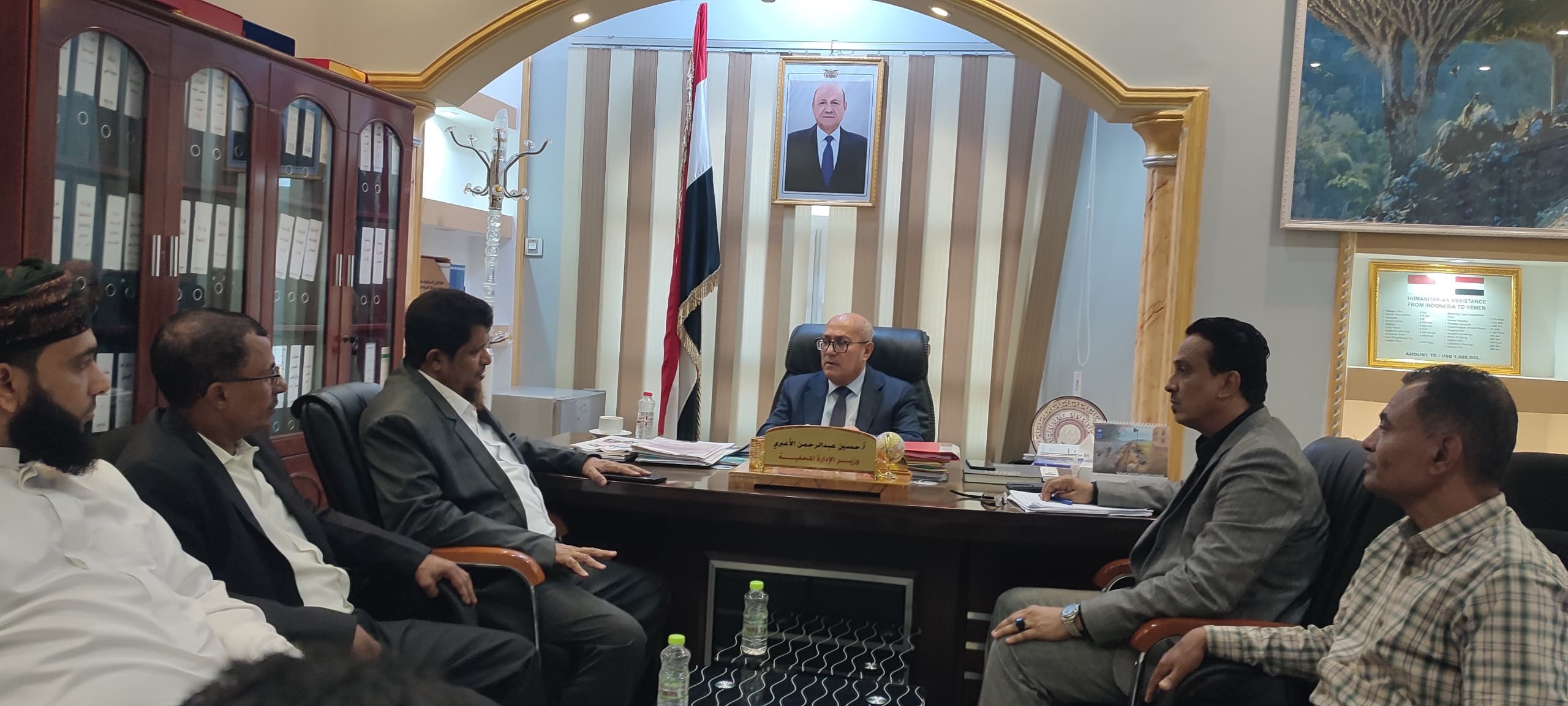 The Minister of Local Administration discusses the needs and conditions of Al-Mahra Governorate.