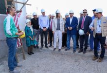 The Minister of Water and a World Bank delegation review progress on the water pumping station project in the Al-Barzakh area.