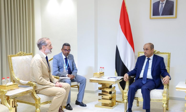 The Prime Minister meets with the UN Resident Coordinator in Yemen.