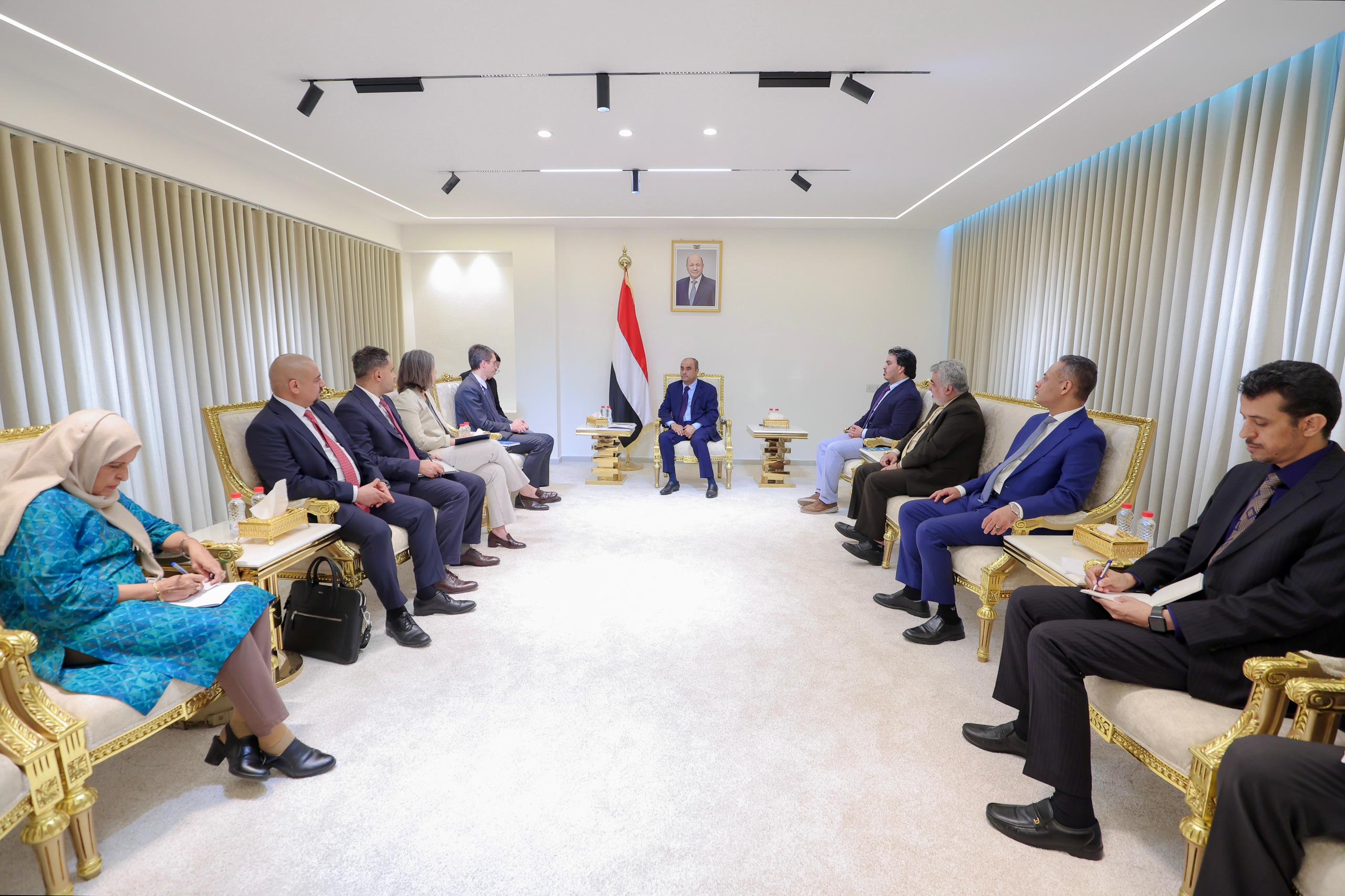 The Prime Minister welcomed a World Bank delegation in Aden today, discussing key economic initiatives and collaboration.
