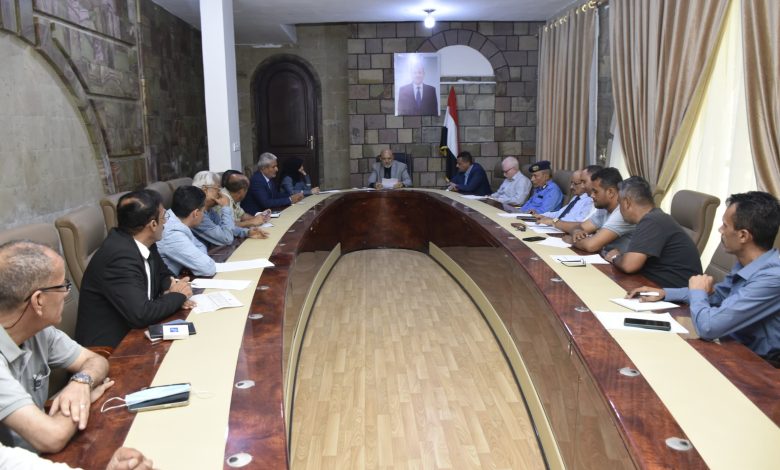 The Taiz governor discusses the emergency committee's report to address the water crisis.