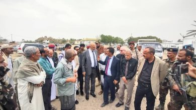 The Taiz governor launches the Al-Shibani Group's initiative to distribute drinking water in the city.