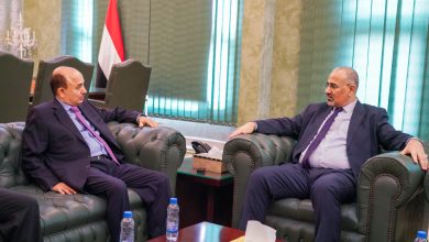 Council member Major General Aidarus al-Zubaidi emphasizes the urgent need for the commercial sector to respond to improved exchange rates.