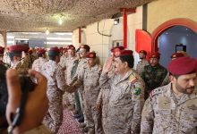 The Defense Minister inspects the fronts of Kitaf and Al-Buq'a, praising the resilience of fighters in Saada.
