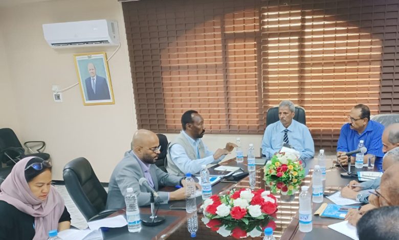 The Governor of Lahij discusses humanitarian conditions in the province with the World Food Programme.