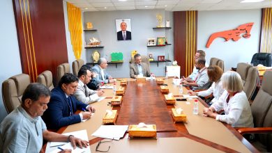 The Minister of State and Governor of Aden emphasizes the need to shift from emergency aid to sustainable projects.