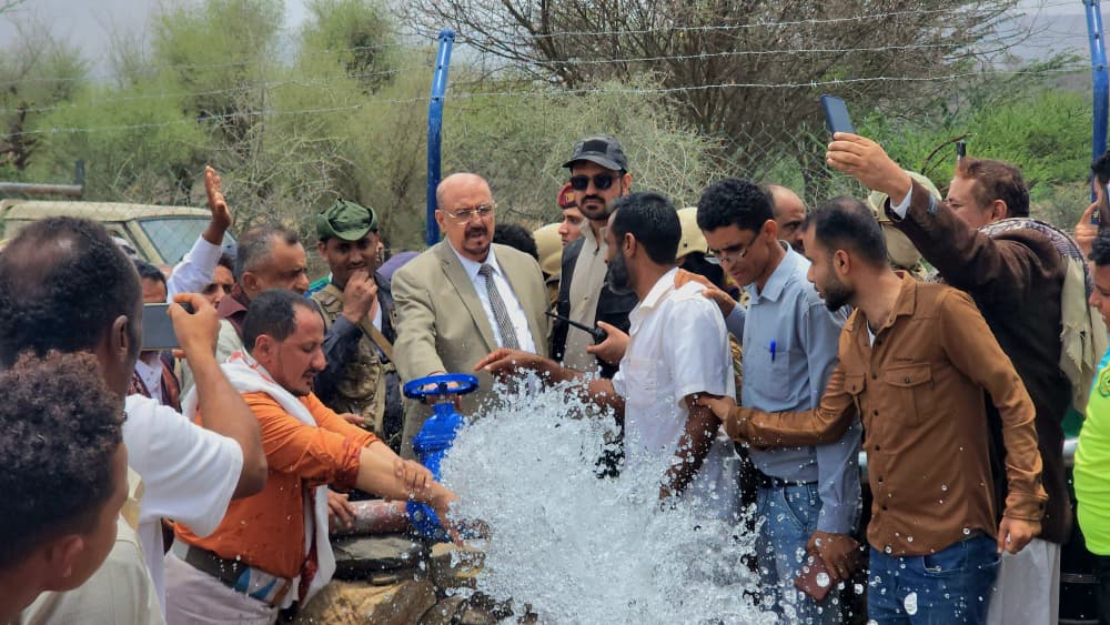 The Speaker of the House inaugurates water and development projects in Al-Mafer, costing over $350,000.