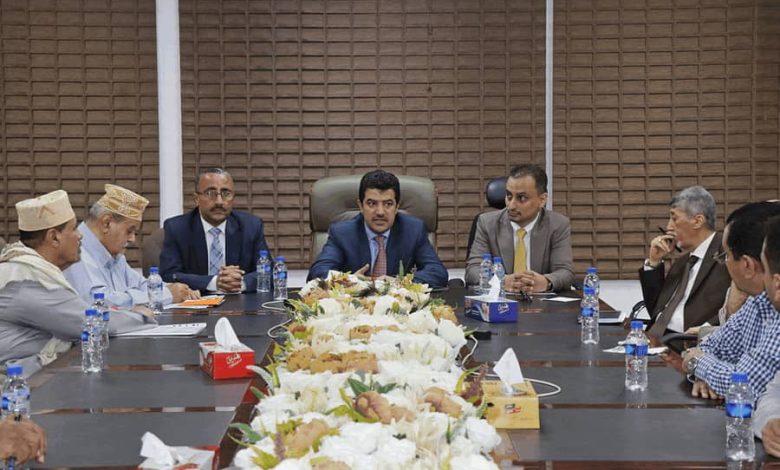 The Yemeni Central Bank discusses with the private sector the implementation mechanism for covering foreign imports.