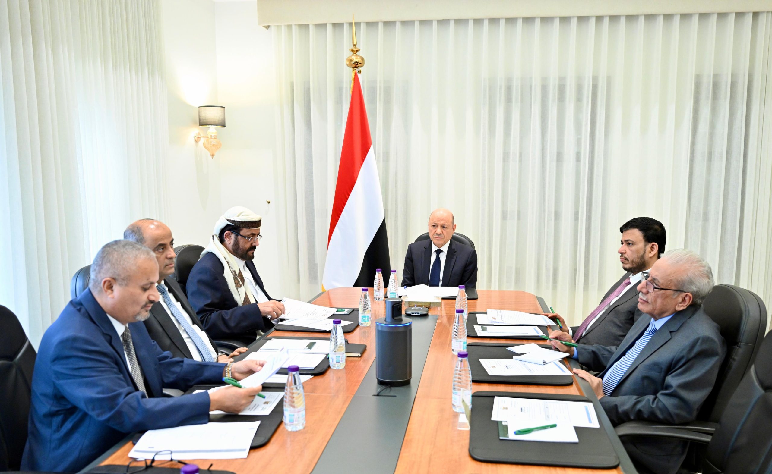 The Leadership Council reviews the Prime Minister’s report on reform progress and welcomes the findings of the expert team.