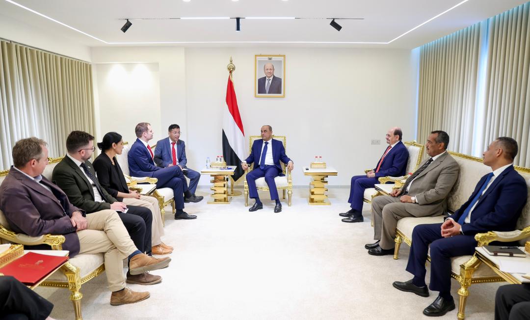 The Prime Minister discusses support for reforms and strengthening the bilateral partnership with the British Minister of State.