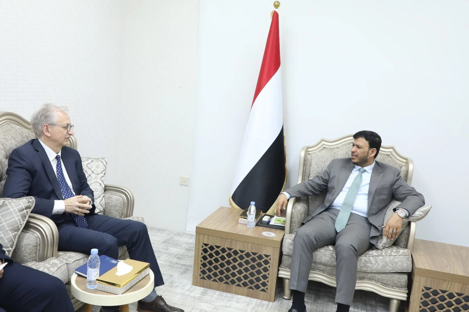 Dr. Abdullah Al-Alimi, a member of the Presidential Leadership Council, discusses recent developments with the German ambassador.