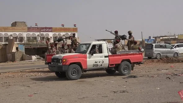 Emergency forces take control of key points on the international road in Al-Abra and launch a comprehensive security campaign.