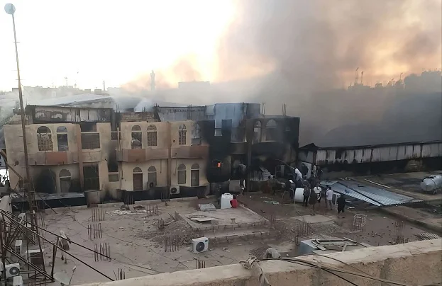Mareb: Four dead and 13 injured in a fire at a shopping mall.