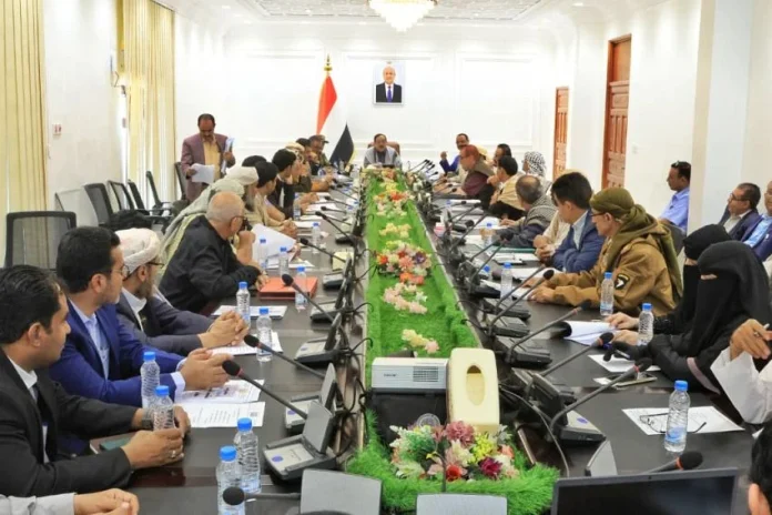 Mareb’s executive committee reviews reports from various offices and discusses the situation of displaced students.